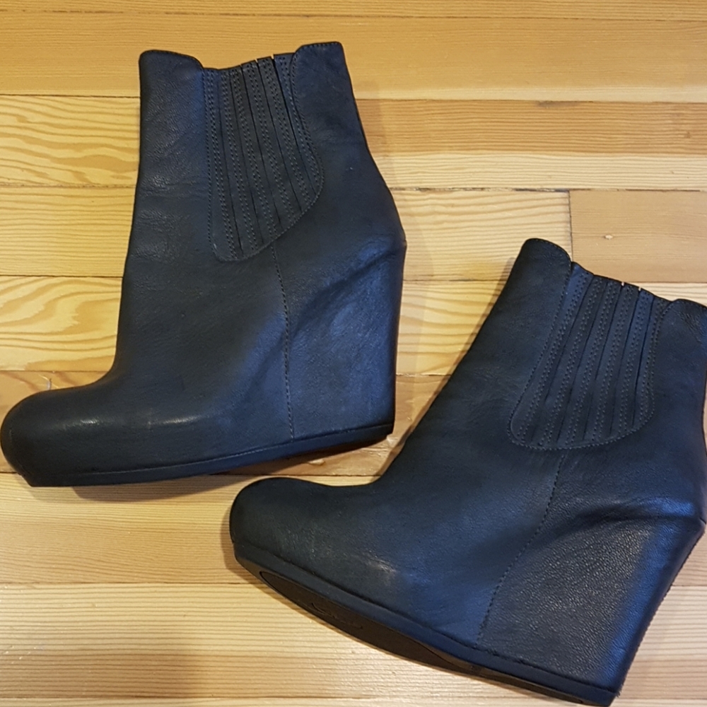 EUC Ash hypnose ankle boots Sz.371/2